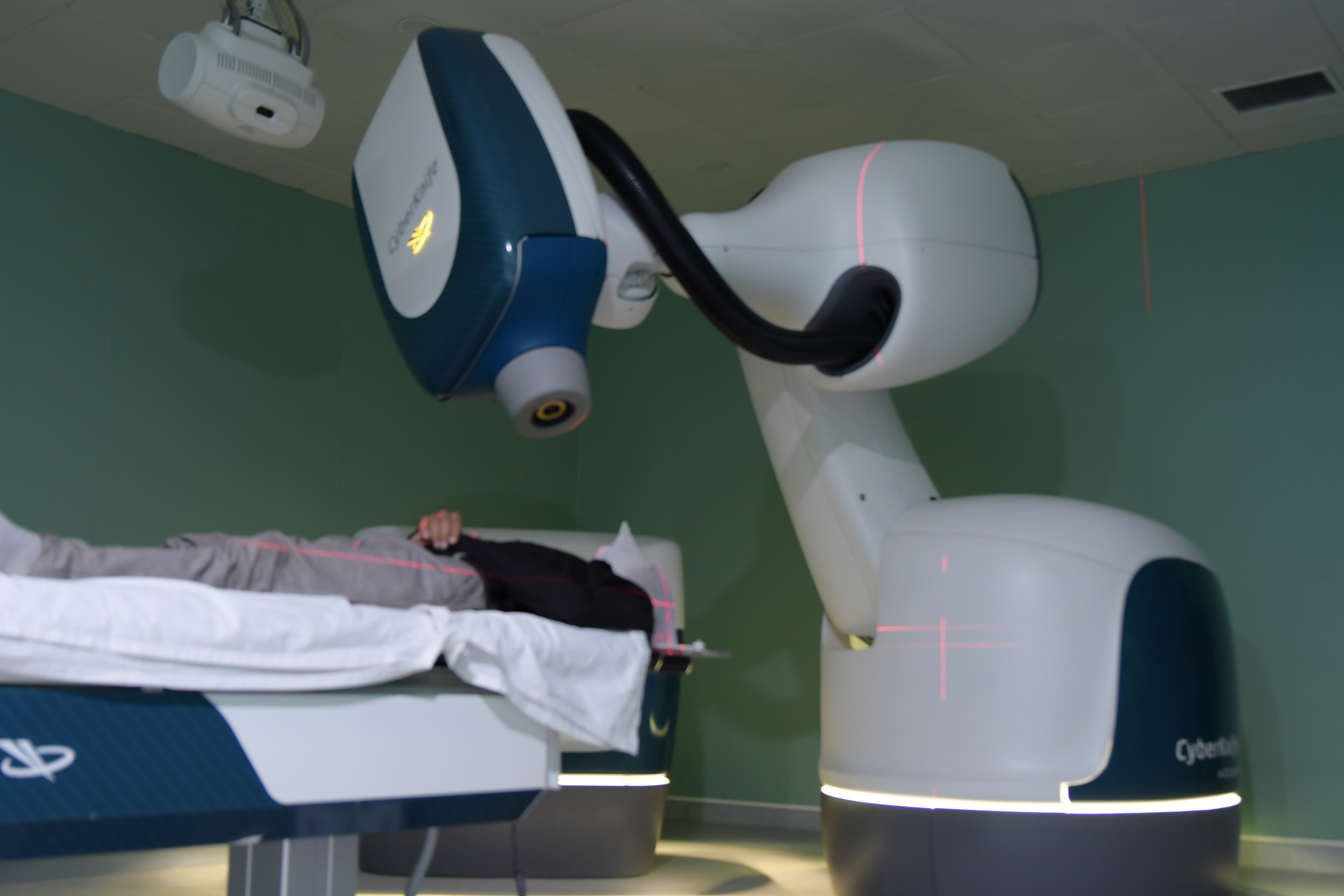 CyberKnife<br>"A New Hope for Cancer Patients" 3